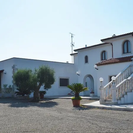 Alloggio per agriturismo Masseria Paglieroni *